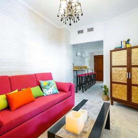 Lovely And Chic Apartment In The Heart Of Seville Exterior photo