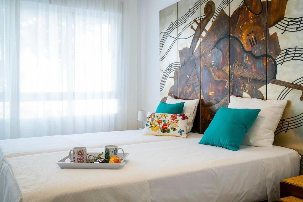 Lovely And Chic Apartment In The Heart Of Seville Exterior photo