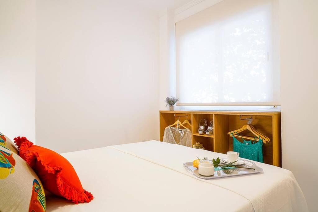 Lovely And Chic Apartment In The Heart Of Seville Exterior photo