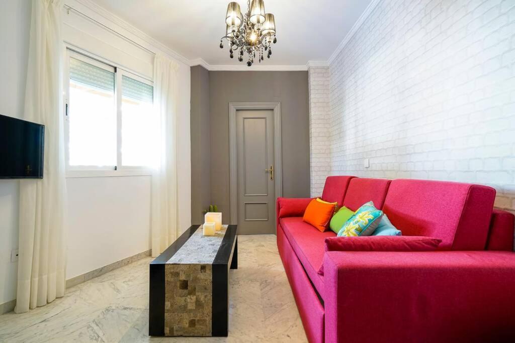 Lovely And Chic Apartment In The Heart Of Seville Exterior photo